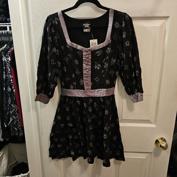 Hot Topic Shadow and Bone Grisha Icons Dress - Picture 3 of 5